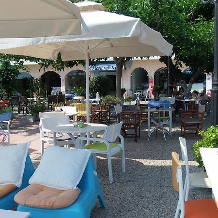 Plaz Hotel 塞里安迪卡 外观 照片