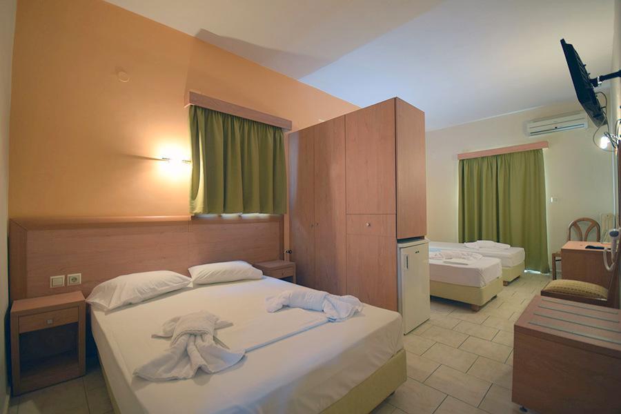 Plaz Hotel 塞里安迪卡 外观 照片